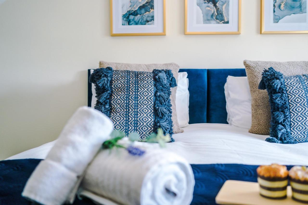 Charming 3-Bed Cottage In Chester, Ideal For Families & Workers, Free Parking - Sleeps 7 Exteriör bild