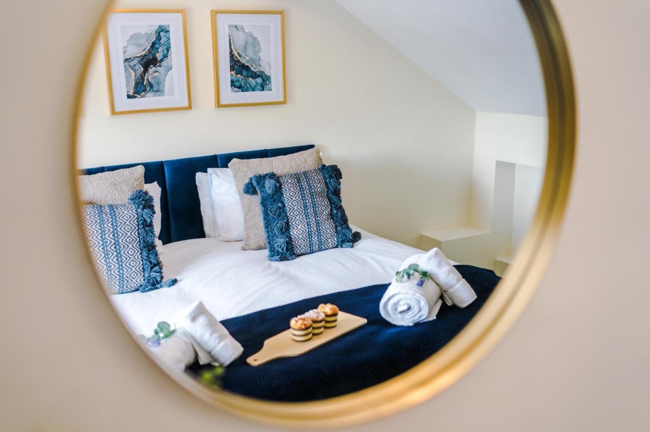 Charming 3-Bed Cottage In Chester, Ideal For Families & Workers, Free Parking - Sleeps 7 Exteriör bild
