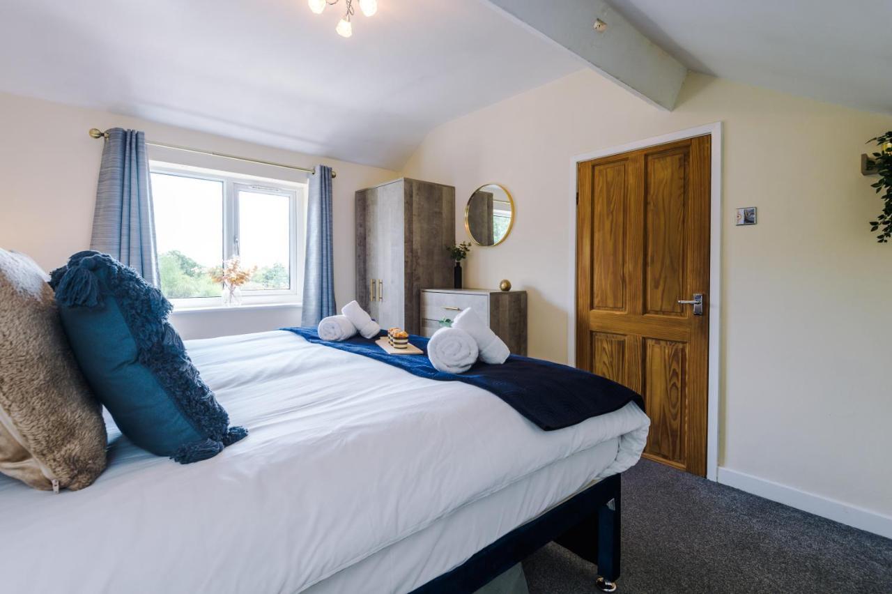Charming 3-Bed Cottage In Chester, Ideal For Families & Workers, Free Parking - Sleeps 7 Exteriör bild