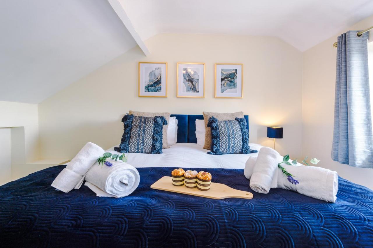 Charming 3-Bed Cottage In Chester, Ideal For Families & Workers, Free Parking - Sleeps 7 Exteriör bild